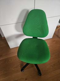 (reserviert) Schreibtischstuhl, grün