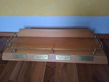 Aufsteller Massivholz (für Whisky oder ähnliches)