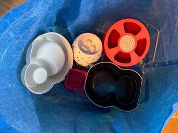 Hundenäpfe, Mäntel für kleine Hunde