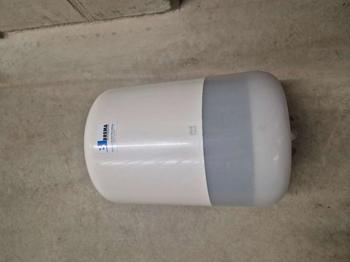 Papierhandtuchspender