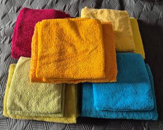 (reserviert) 5 Sets je 2 Handtücher & 2 Badetücher