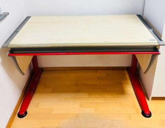 Schreibtisch höhenverstellbar