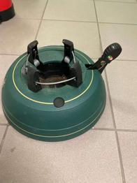 (reserviert) Christbaumhalter