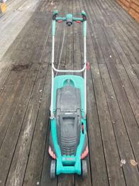 Bosch Rotak 37 Rasenmäher voll funktionsfähig da wenig gebraucht