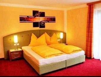 Doppelbett mit Kopfhaupt zu verschenken