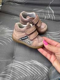 Kinder Schuhe