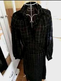 Wunderschönes Schwarz Gold Kariertes Kleid