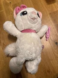 Plüschkatze mit Geräuschfunktion