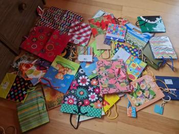 Geschenk Taschen Konvult Sackerl Papiertaschen